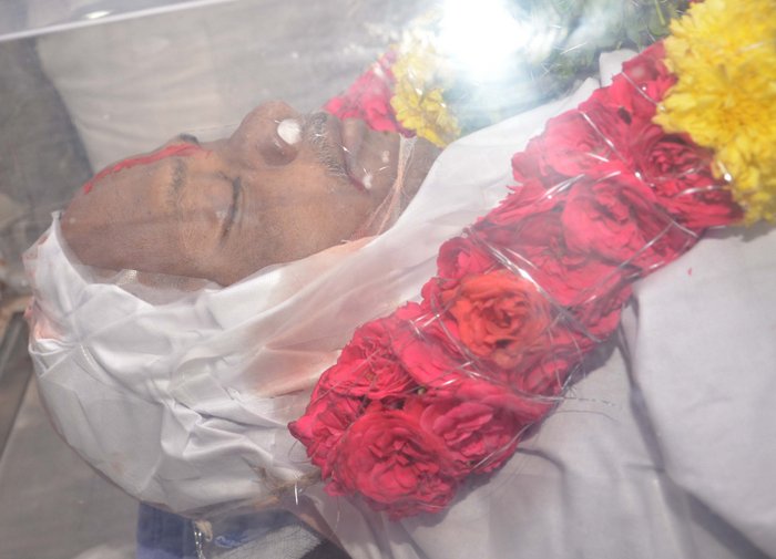 Venu Madhav Body At His Residence